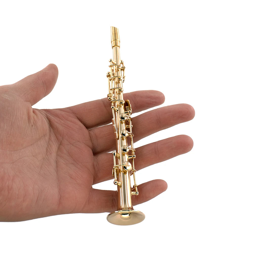 Musical Instrument Japan - Modello di strumenti musicali per sassofono