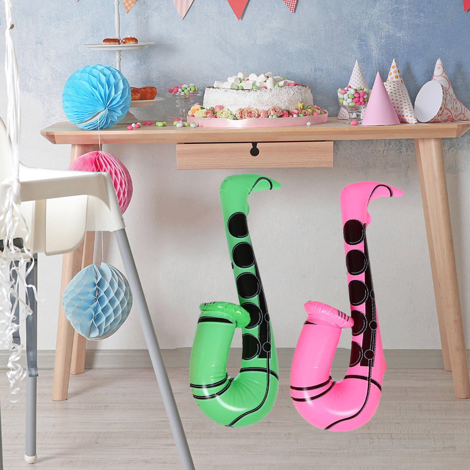 Musical Instrument You Blow Into - 4 Pezzi di Sassofoni Gonfiabili per